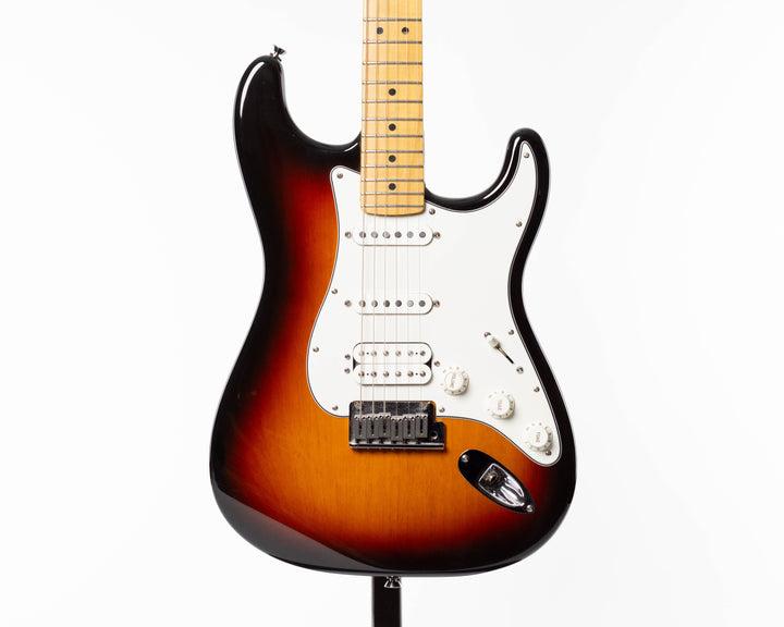 Fender American Series Stratocaster HSS 2005 3-Color Sunburst