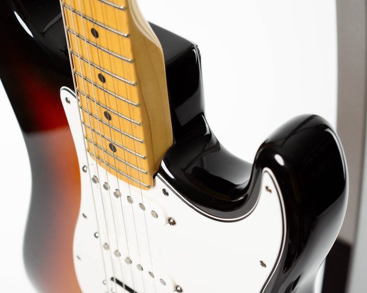 Fender American Series Stratocaster HSS 2005 3-Color Sunburst