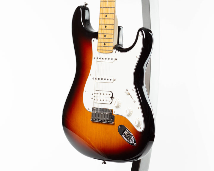 Fender American Series Stratocaster HSS 2005 3-Color Sunburst