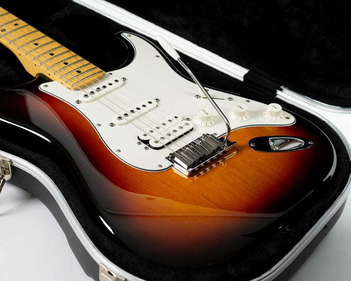 Fender American Series Stratocaster HSS 2005 3-Color Sunburst