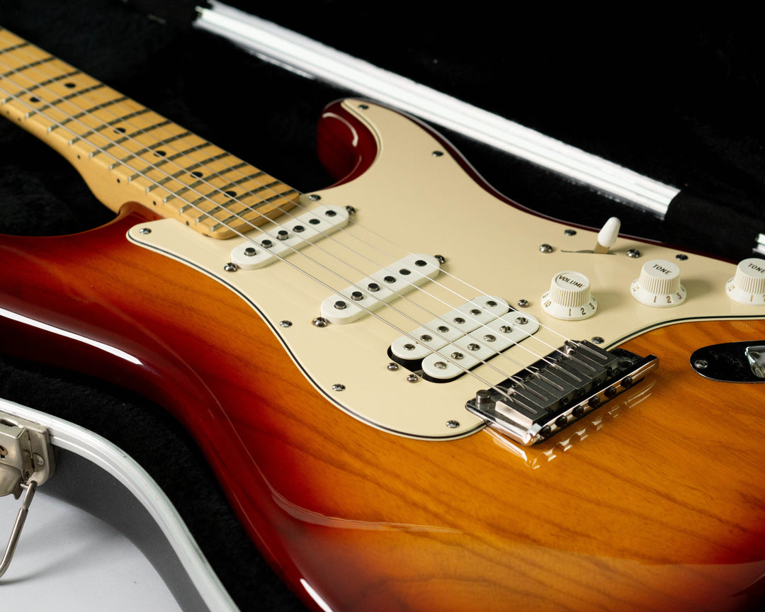 Fender American Series Stratocaster HSS 2005 Sienna Sunburst