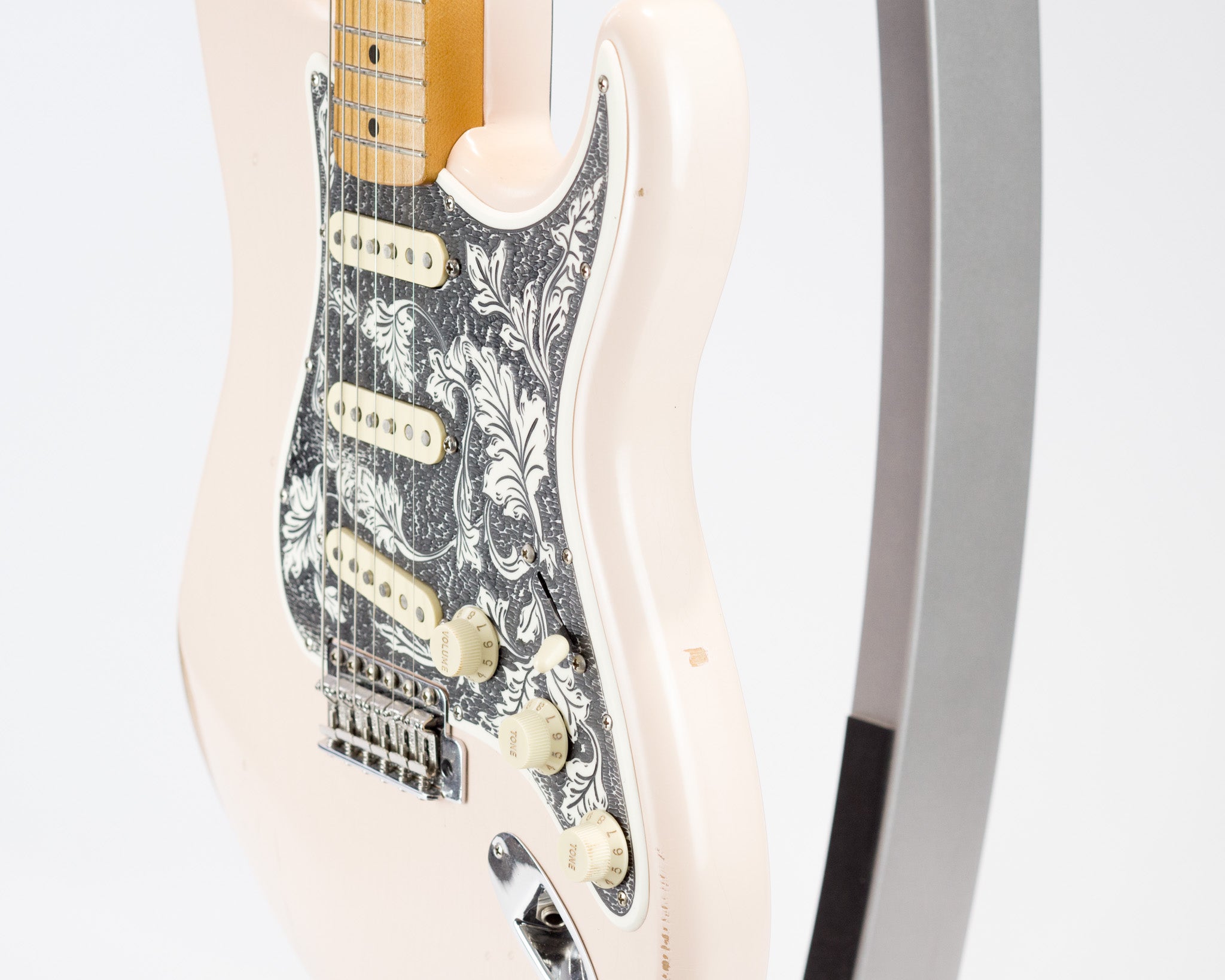 好評新品Fender Stratocaster w/road case フェンダー
