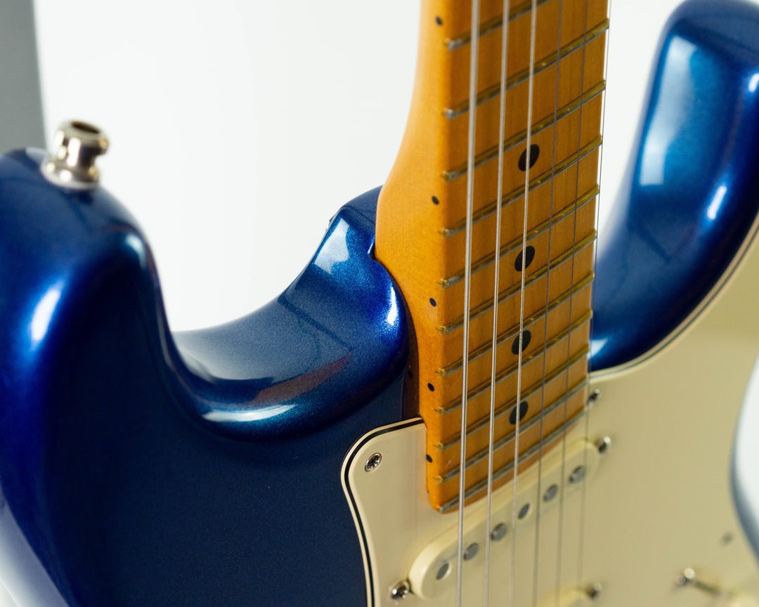 Fender American Ultra Stratocaster 2022 Cobra Blue