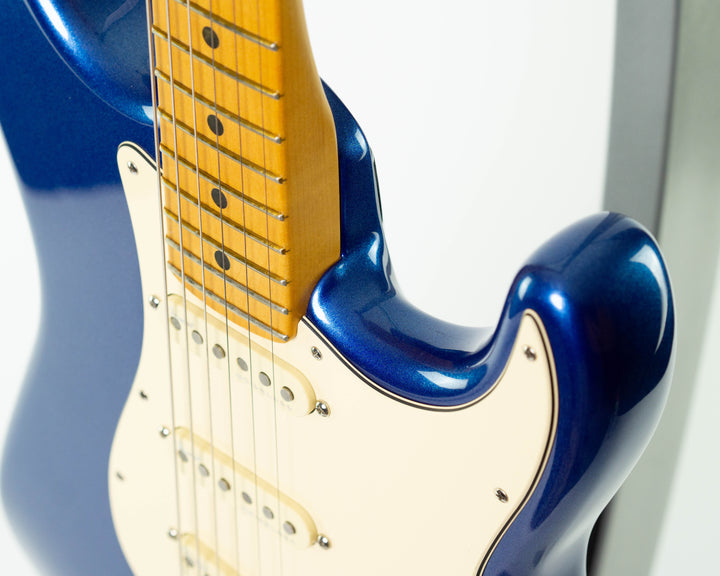 Fender American Ultra Stratocaster 2022 Cobra Blue